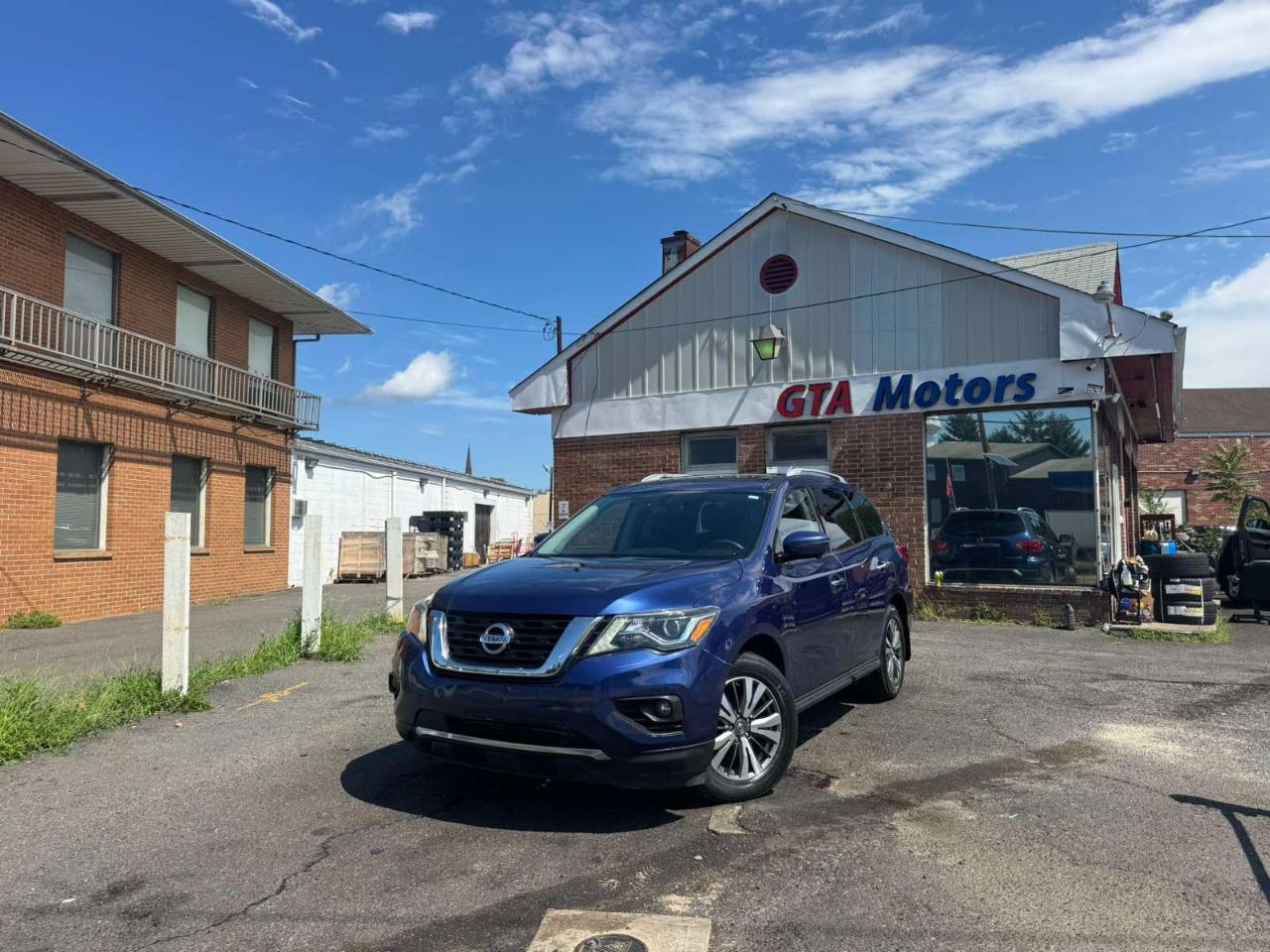 Nissan Pathfinder 4x4 SL 2017