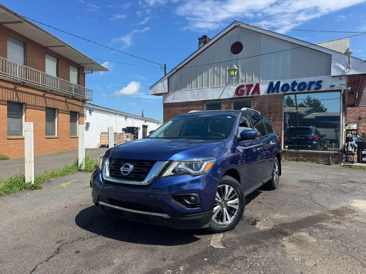 Nissan Pathfinder 4x4 SL 2017