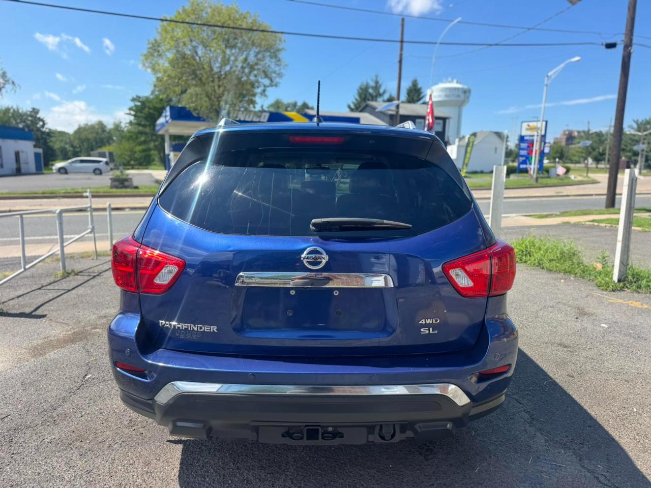 Nissan Pathfinder 4x4 SL 2017