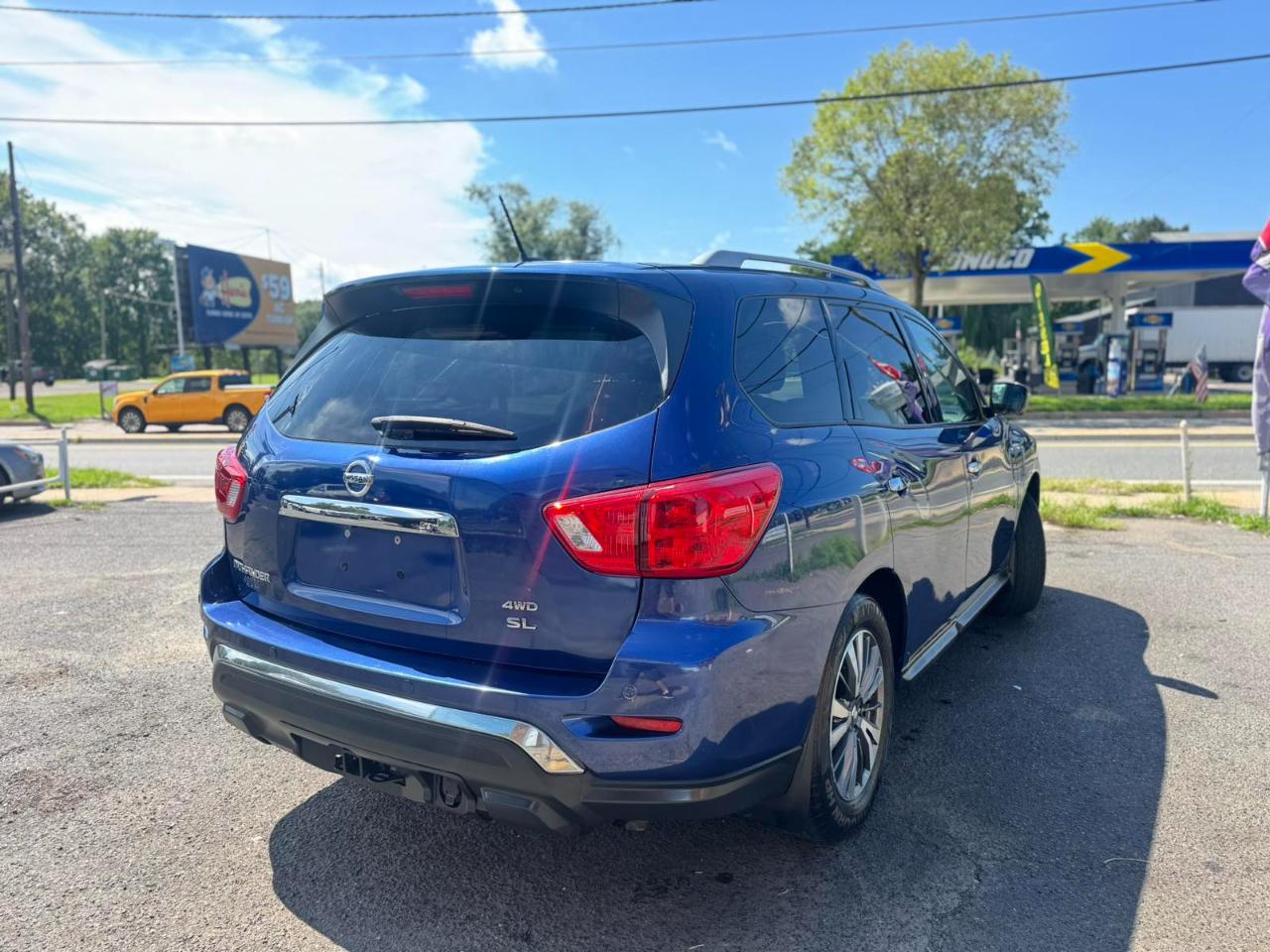 Nissan Pathfinder 4x4 SL 2017