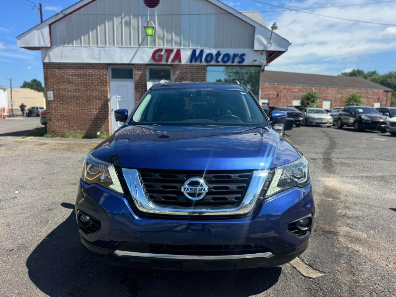 Nissan Pathfinder 4x4 SL 2017