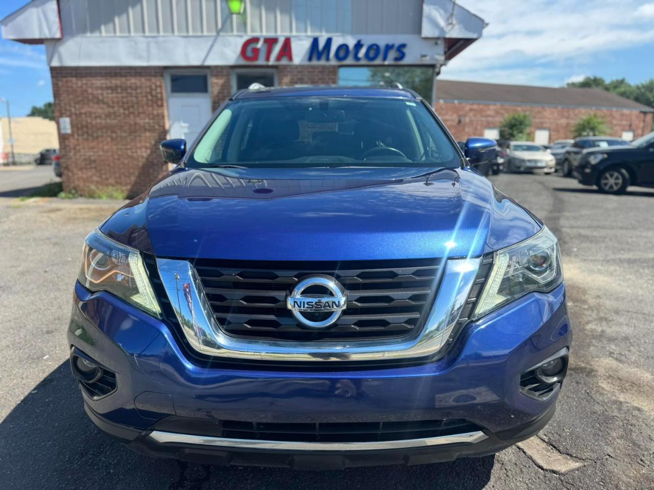 Nissan Pathfinder 4x4 SL 2017