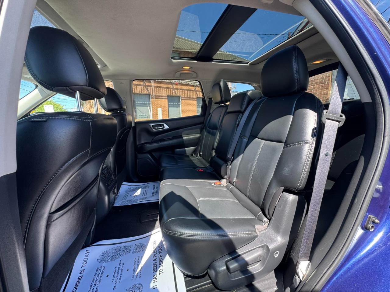 Nissan Pathfinder 4x4 SL 2017