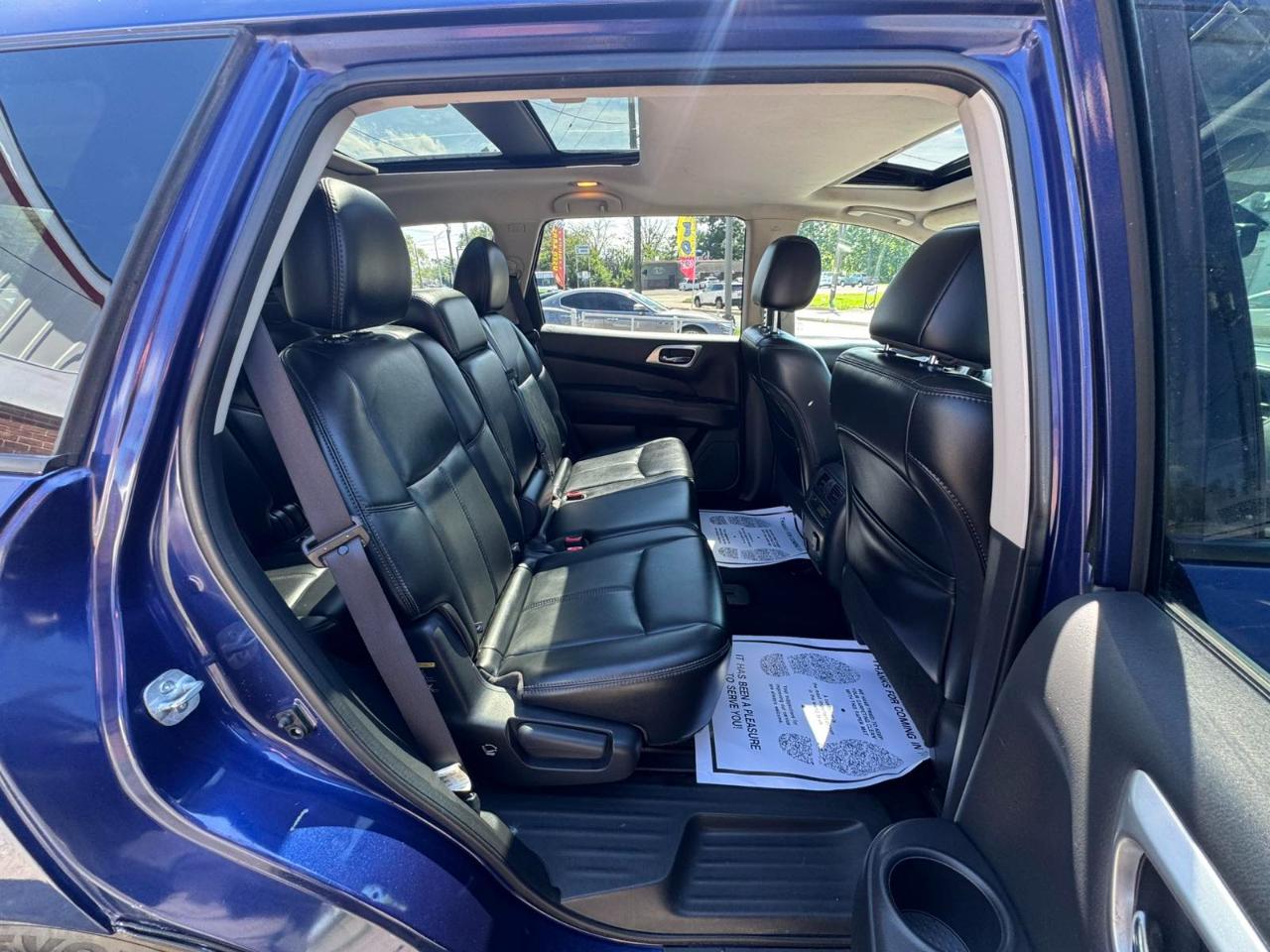 Nissan Pathfinder 4x4 SL 2017