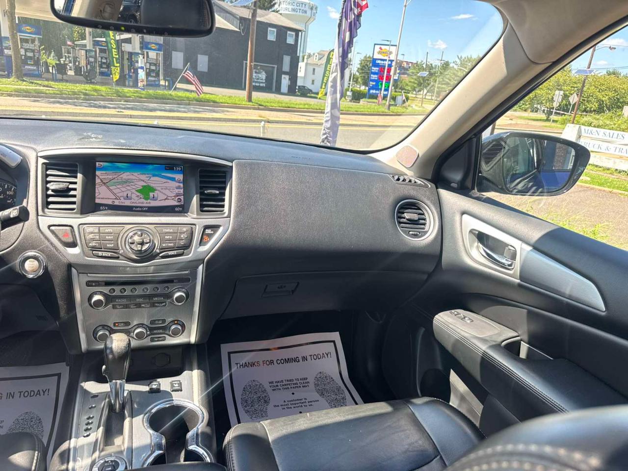 Nissan Pathfinder 4x4 SL 2017