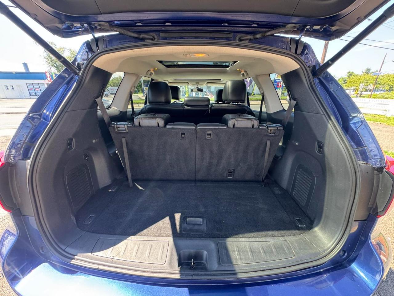 Nissan Pathfinder 4x4 SL 2017