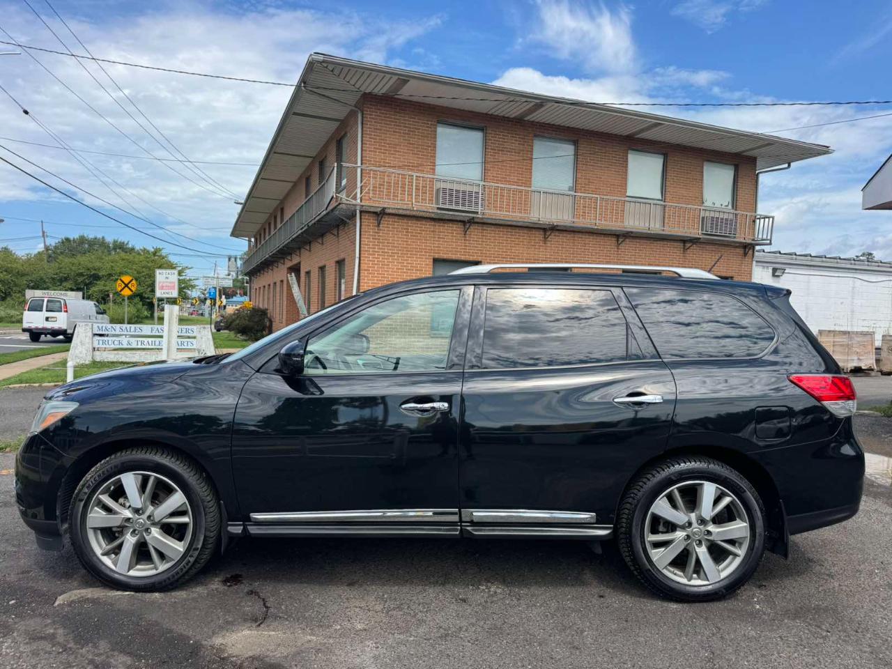 Nissan Pathfinder 4WD 4dr Platinum 2016
