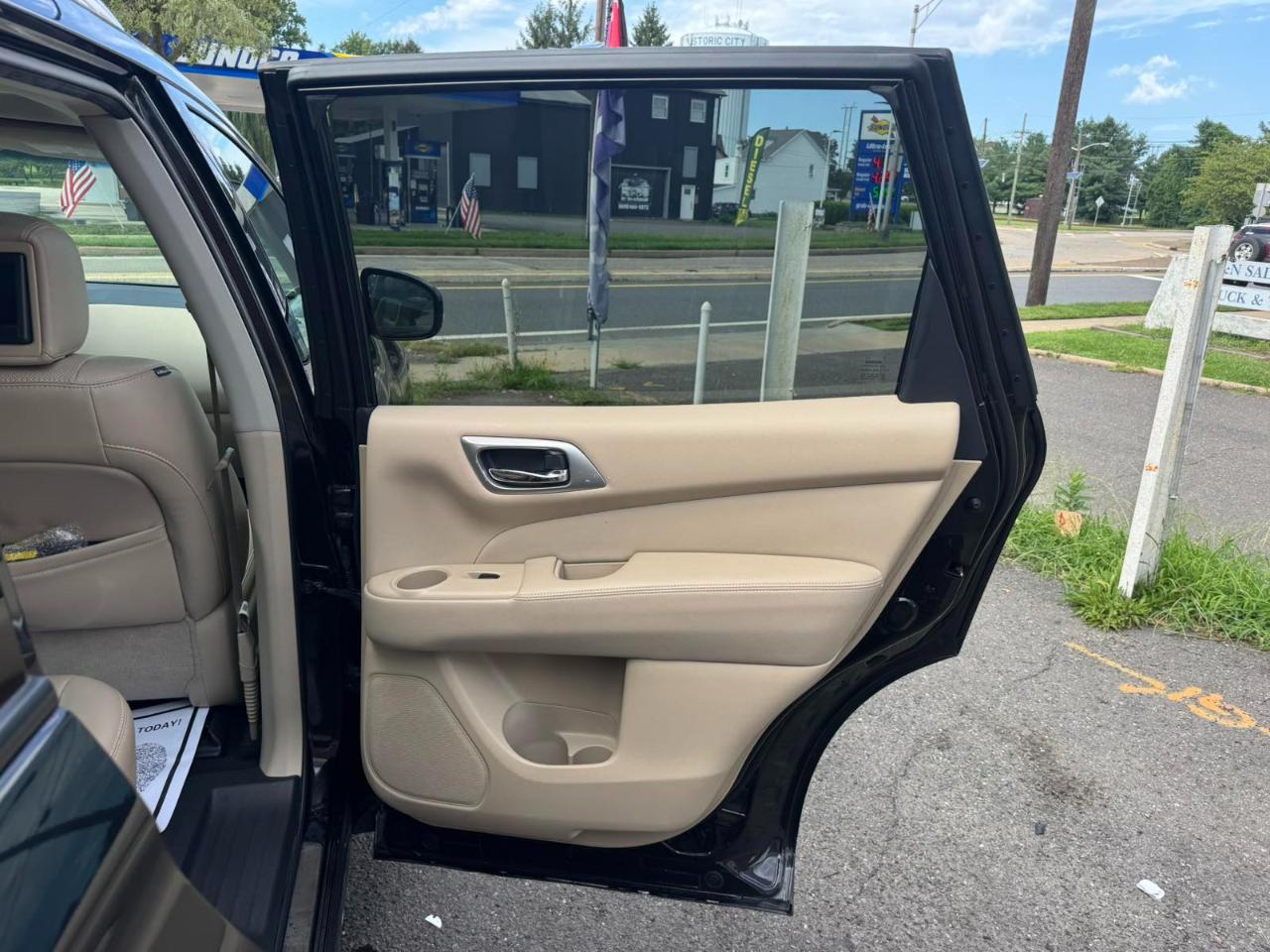 Nissan Pathfinder 4WD 4dr Platinum 2016