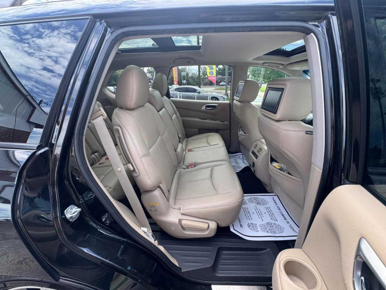 Nissan Pathfinder 4WD 4dr Platinum 2016