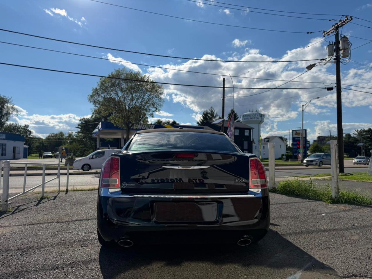 Chrysler 300 4dr Sdn RWD 2014