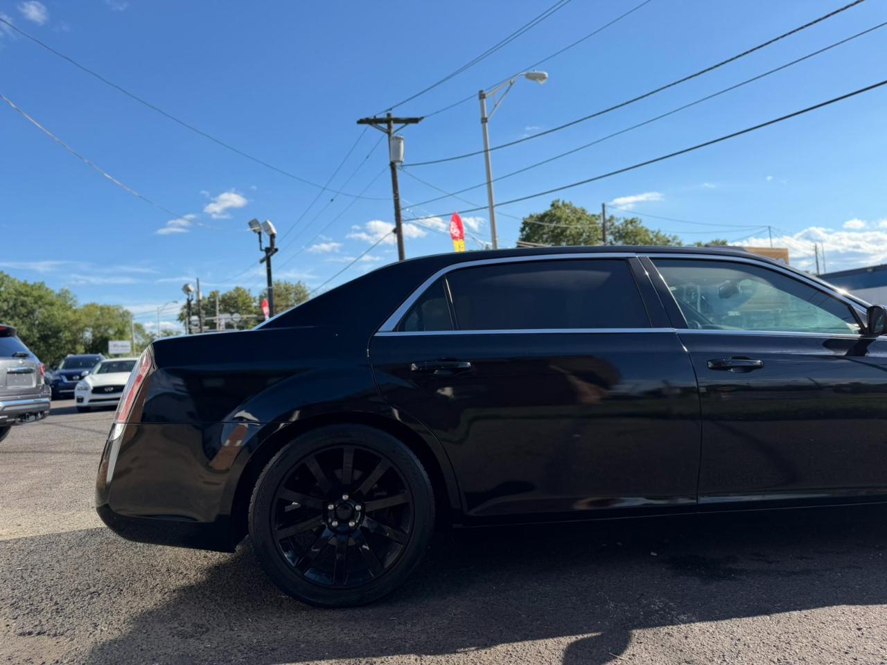 Chrysler 300 4dr Sdn RWD 2014