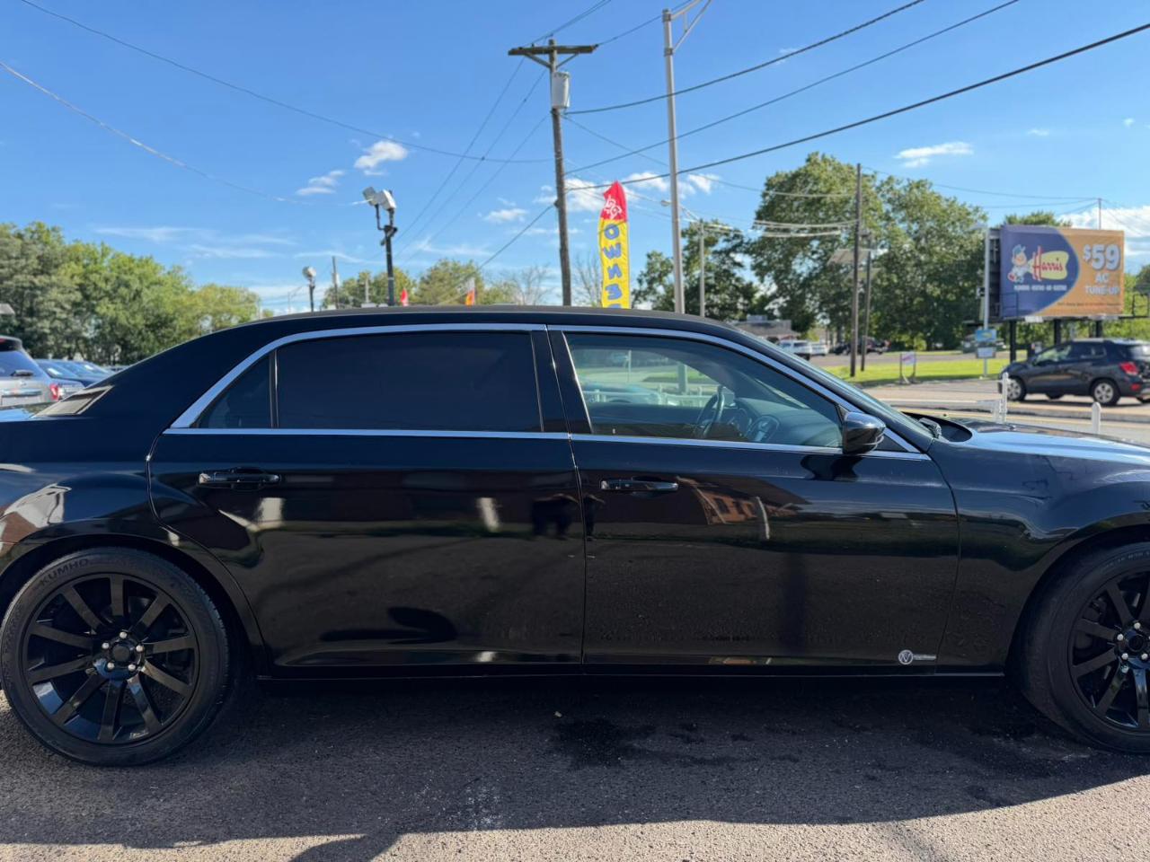 Chrysler 300 4dr Sdn RWD 2014