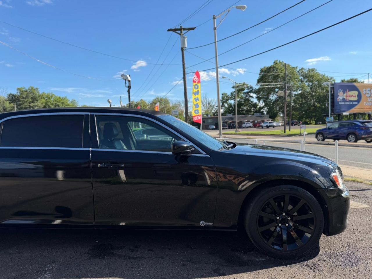 Chrysler 300 4dr Sdn RWD 2014