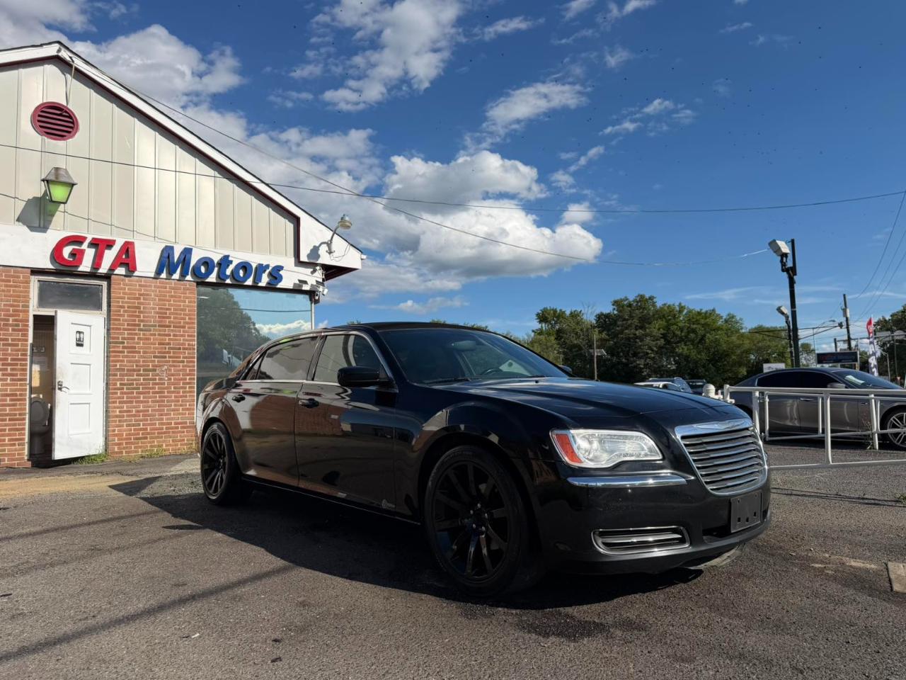 Chrysler 300 4dr Sdn RWD 2014