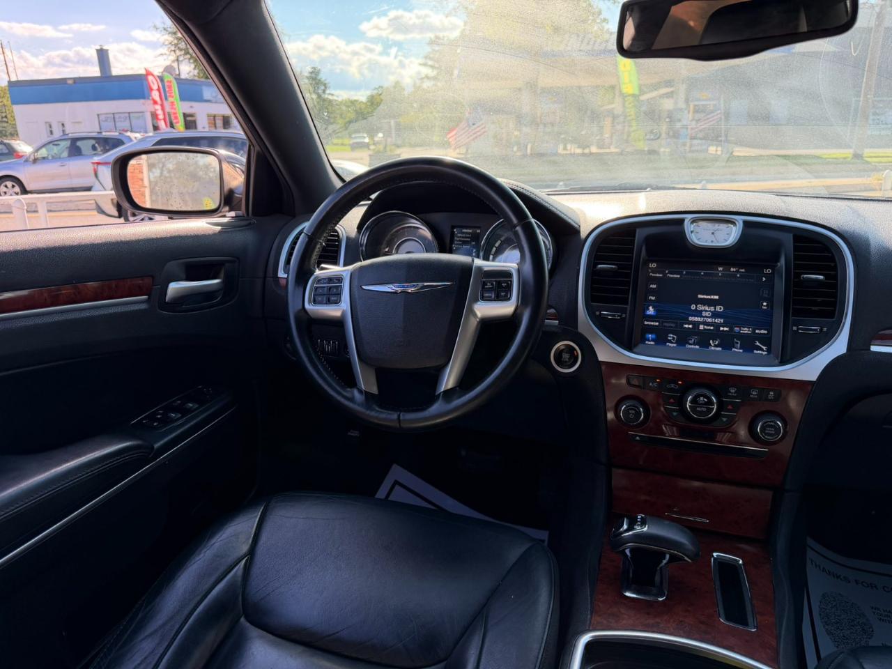 Chrysler 300 4dr Sdn RWD 2014