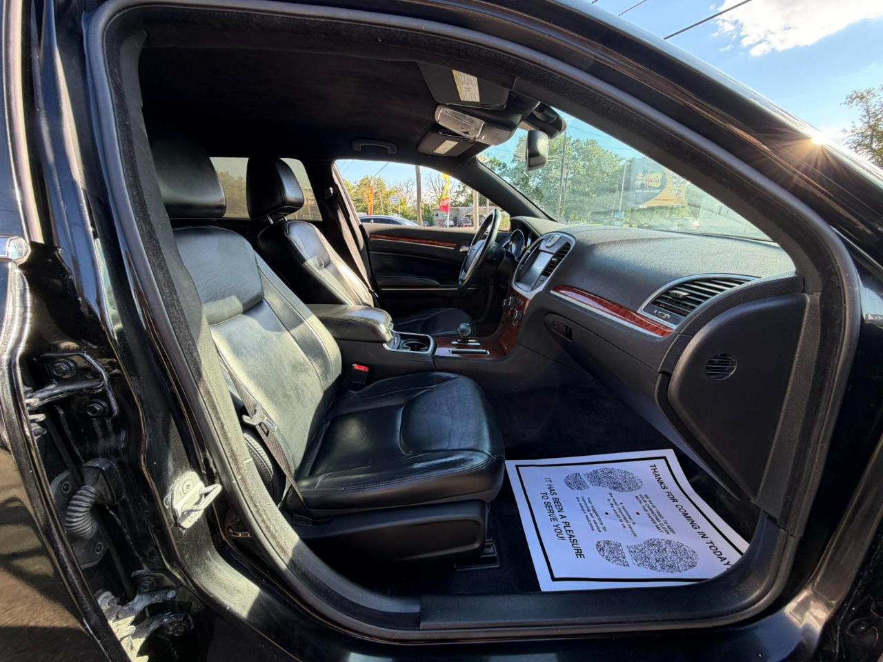 Chrysler 300 4dr Sdn RWD 2014