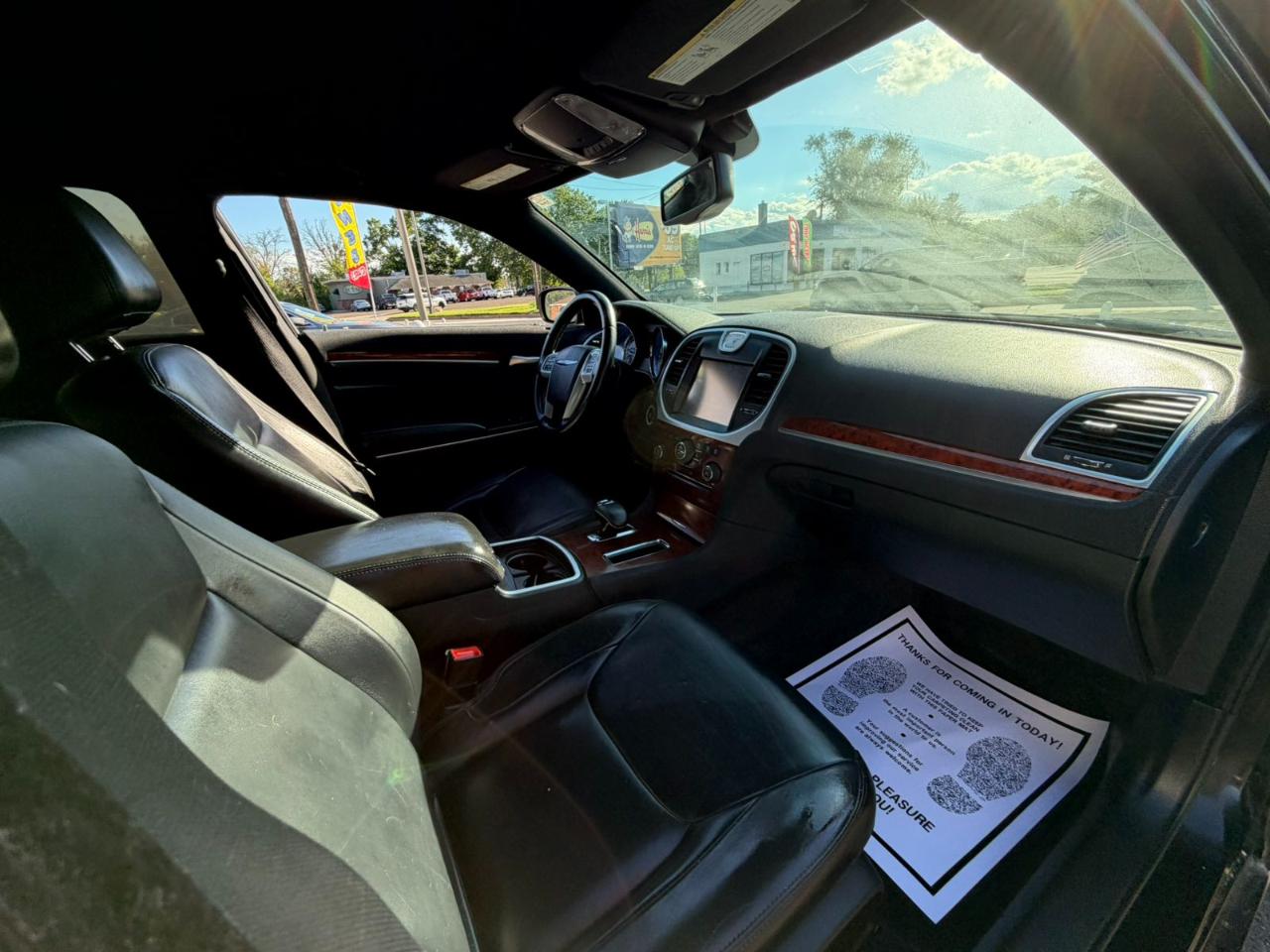Chrysler 300 4dr Sdn RWD 2014