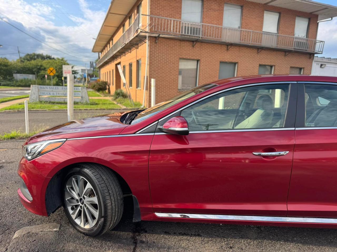 Hyundai Sonata 4dr Sdn 2.4L Sport PZEV 2016
