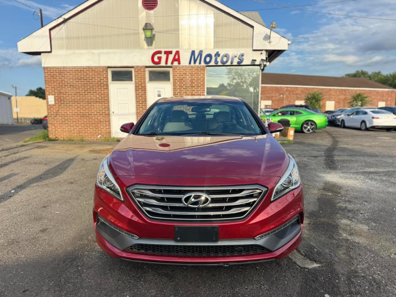 Hyundai Sonata 4dr Sdn 2.4L Sport PZEV 2016