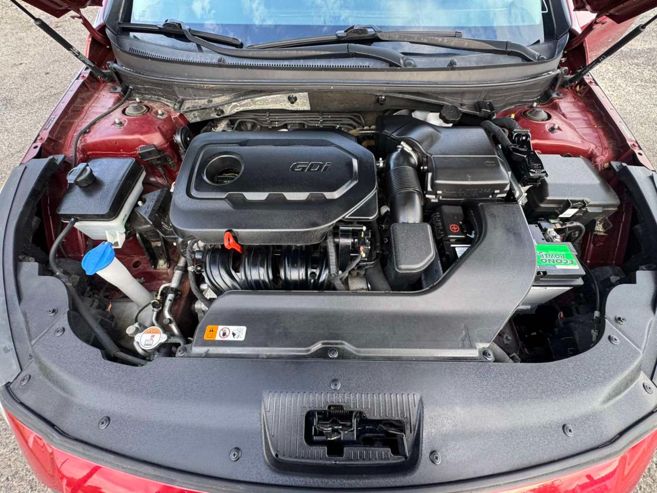 Hyundai Sonata 4dr Sdn 2.4L Sport PZEV 2016