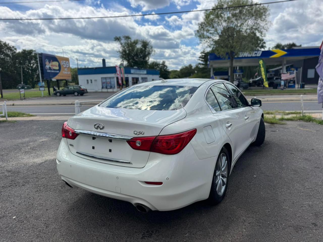 Infiniti Q50 4dr Sdn Hybrid Premium AWD 2014