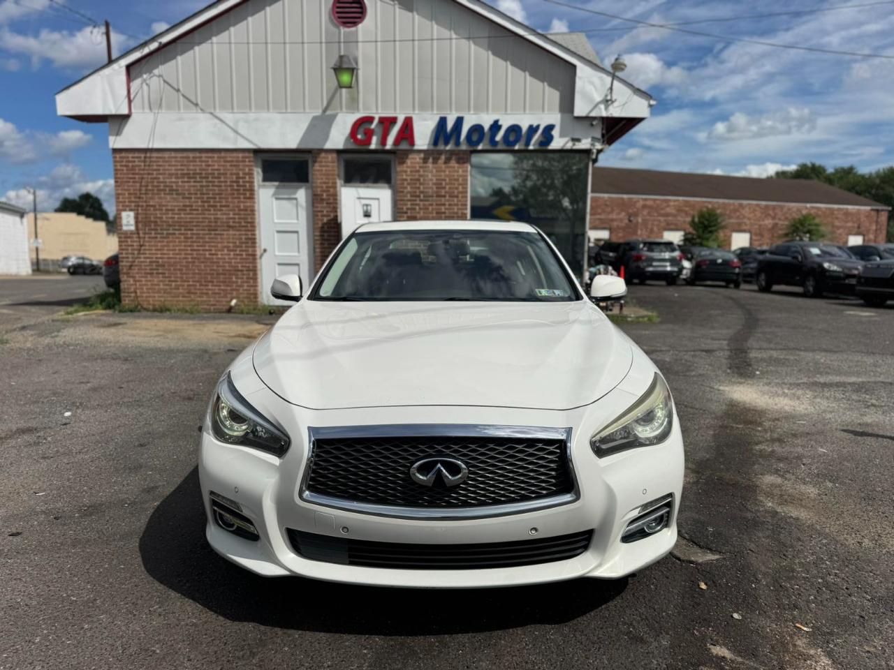 Infiniti Q50 4dr Sdn Hybrid Premium AWD 2014