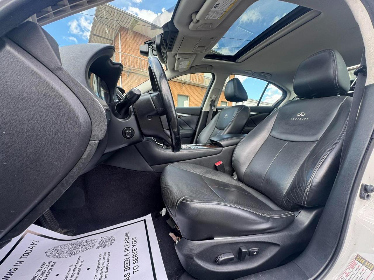 Infiniti Q50 4dr Sdn Hybrid Premium AWD 2014