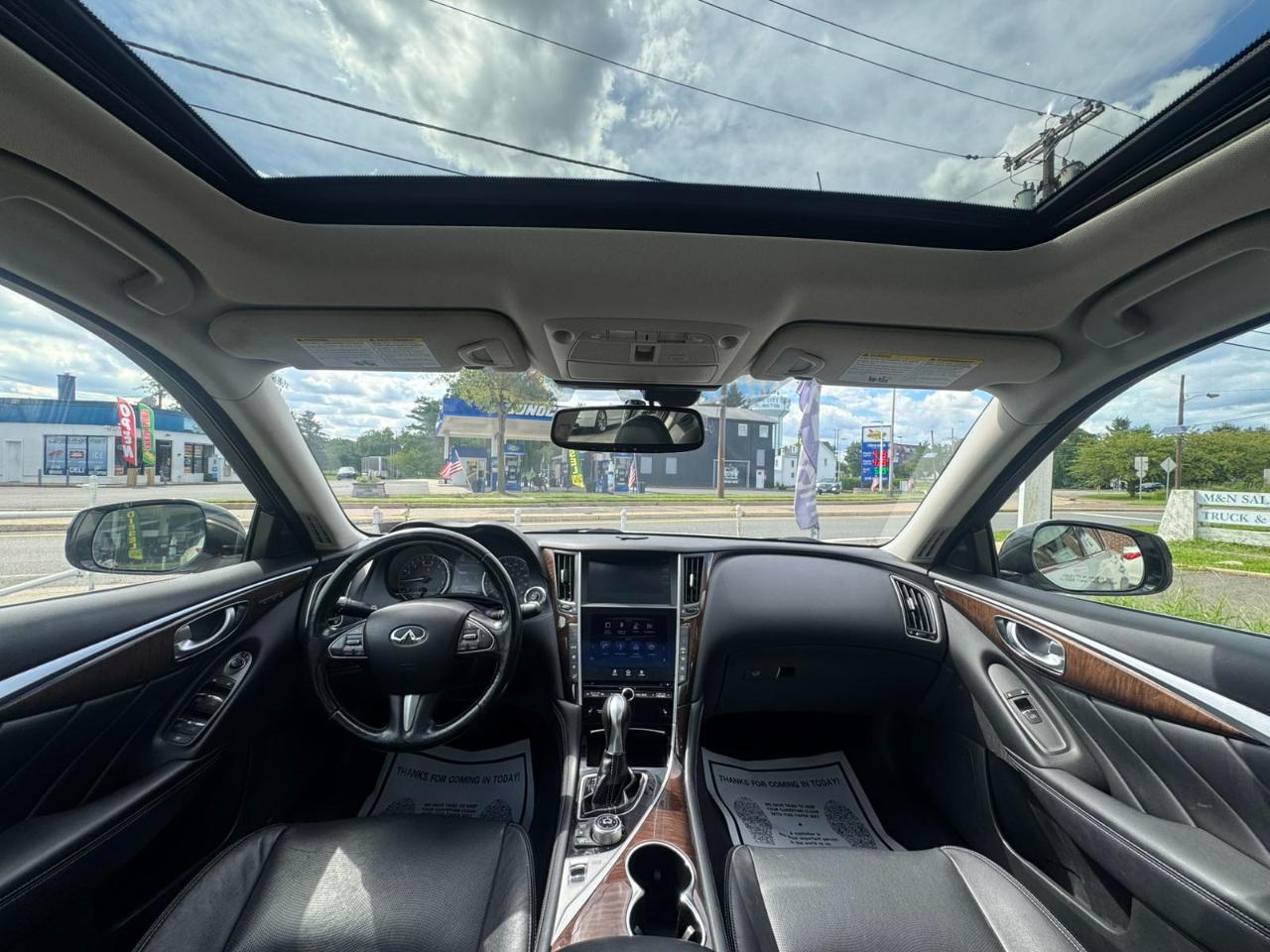Infiniti Q50 4dr Sdn Hybrid Premium AWD 2014