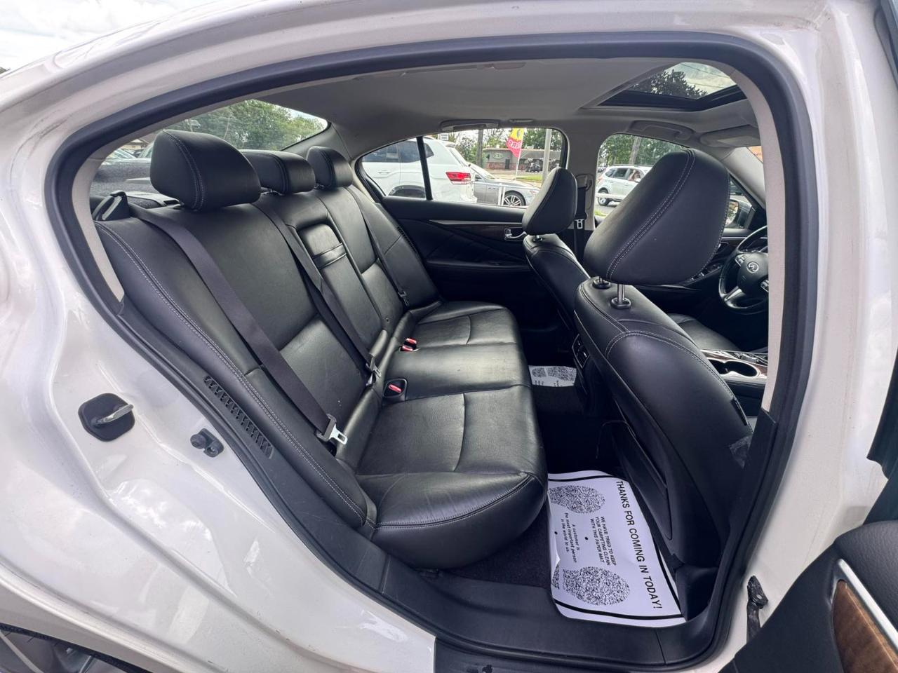 Infiniti Q50 4dr Sdn Hybrid Premium AWD 2014