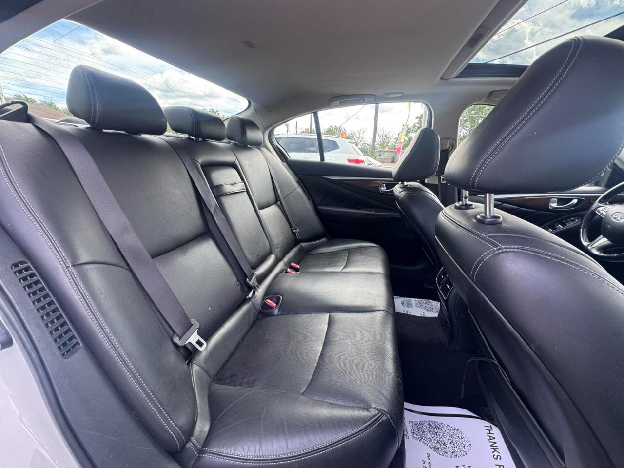 Infiniti Q50 4dr Sdn Hybrid Premium AWD 2014
