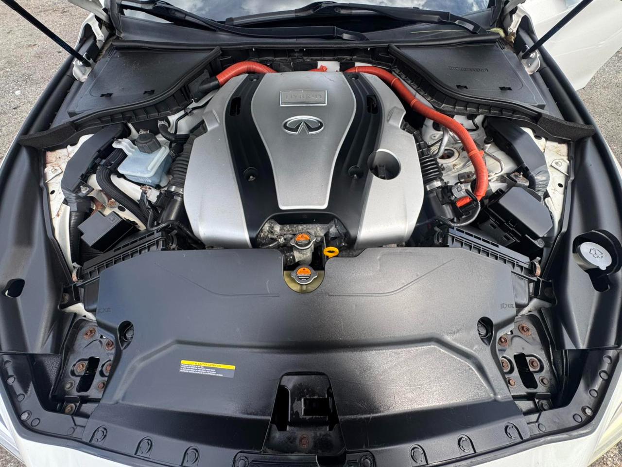 Infiniti Q50 4dr Sdn Hybrid Premium AWD 2014