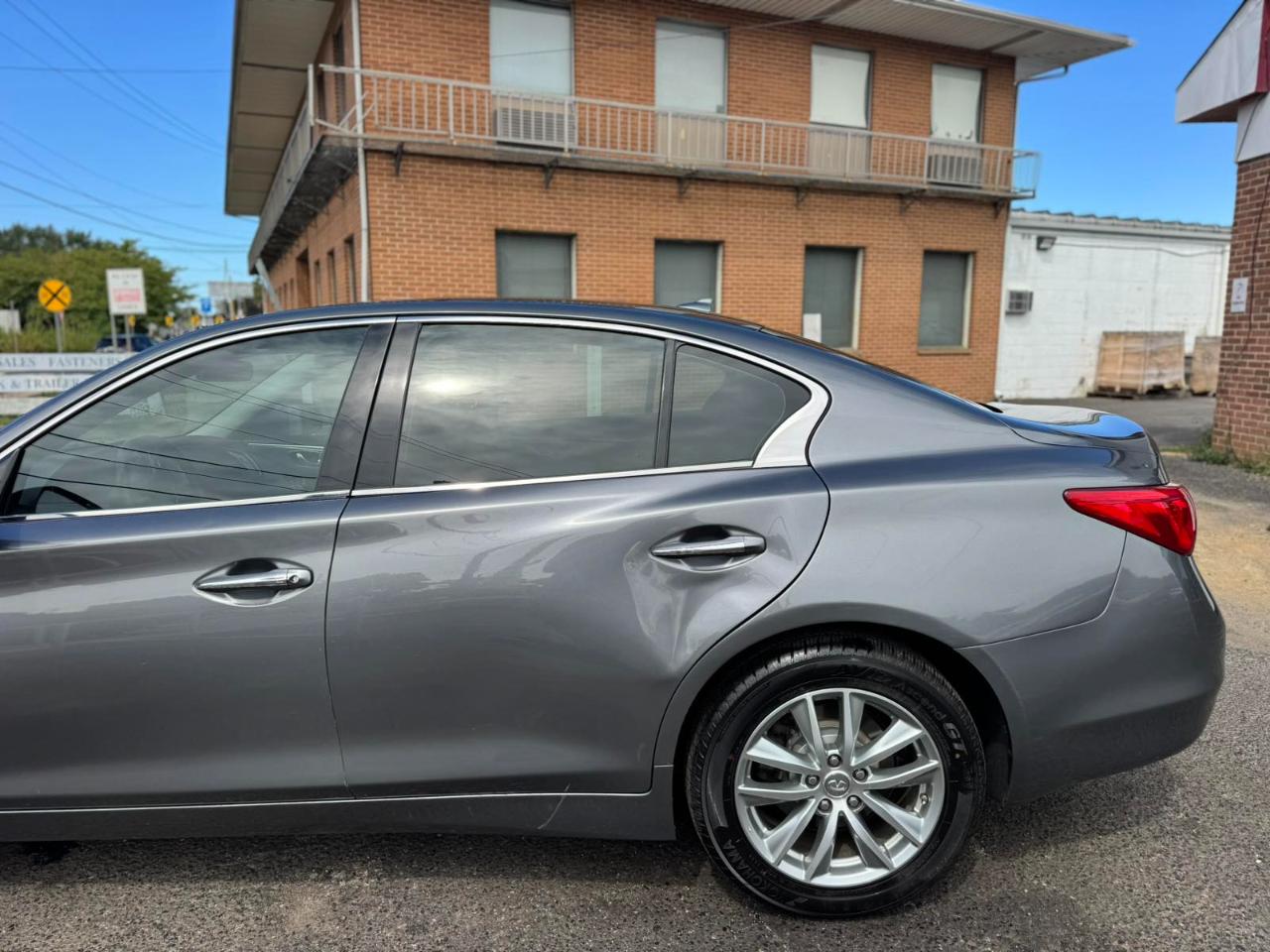 Infiniti Q50 4dr Sdn AWD 2015