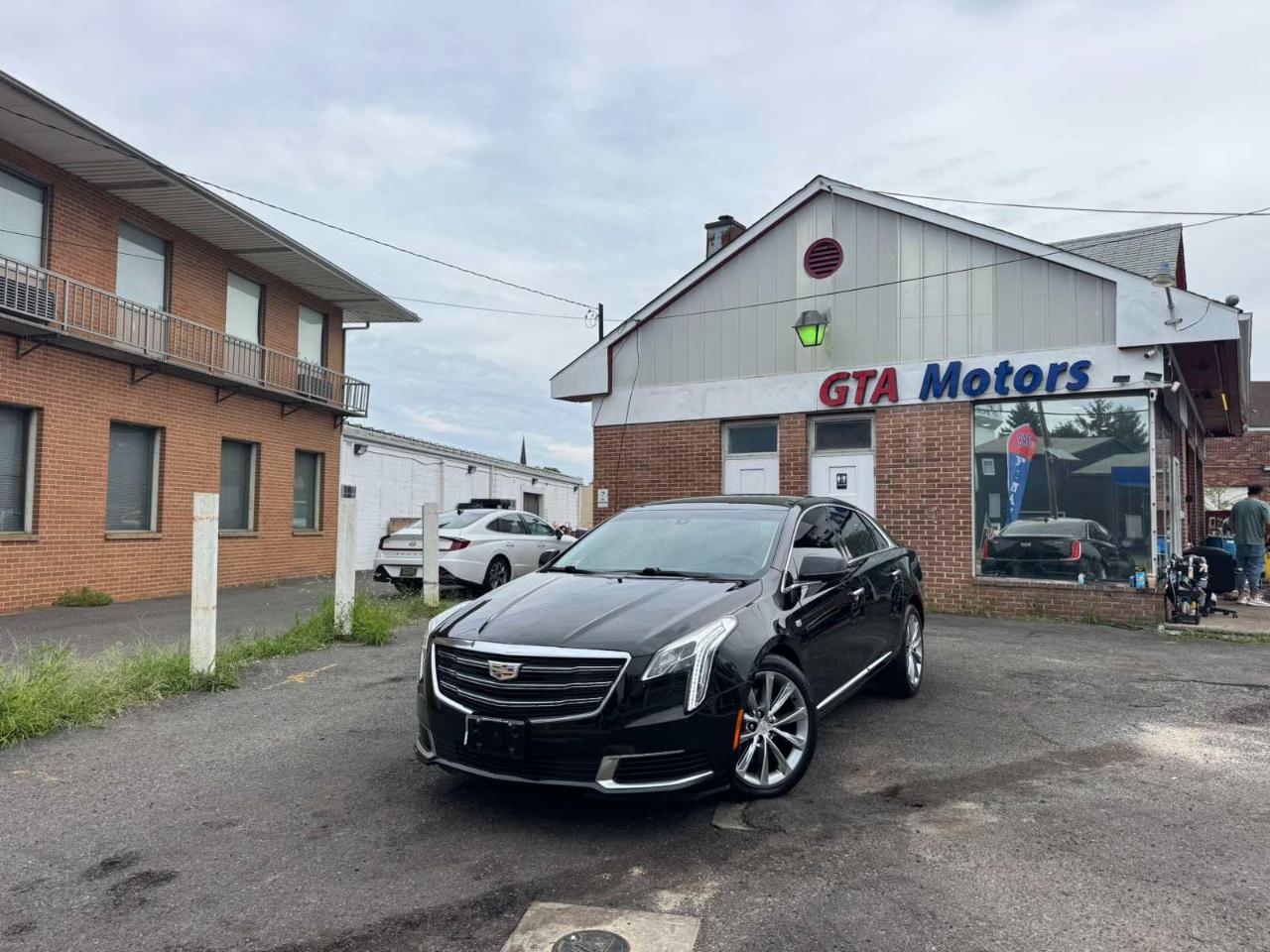 Cadillac XTS 4dr Sdn FWD 2019