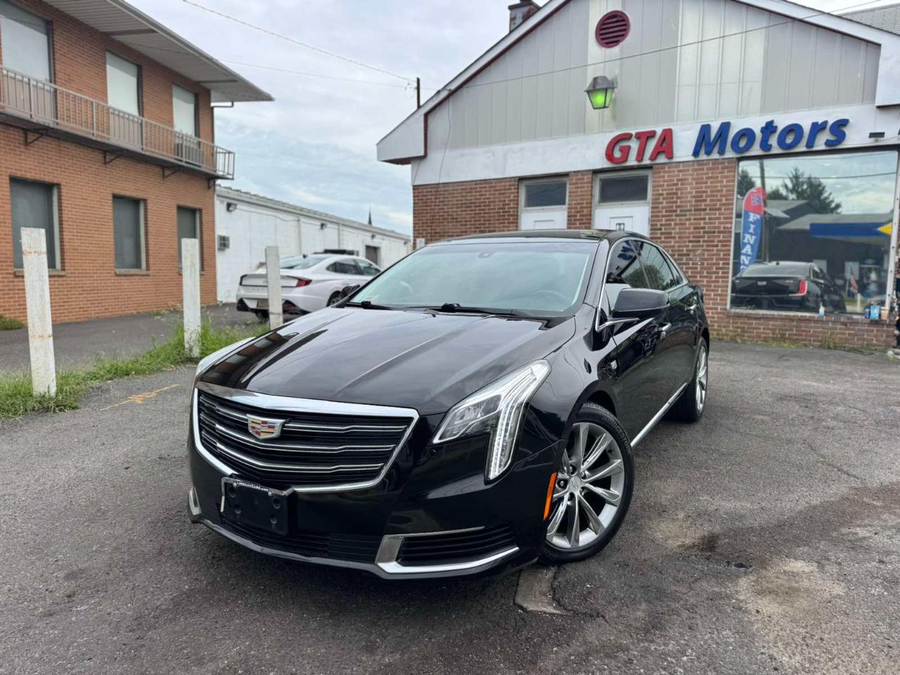 Cadillac XTS 4dr Sdn FWD 2019