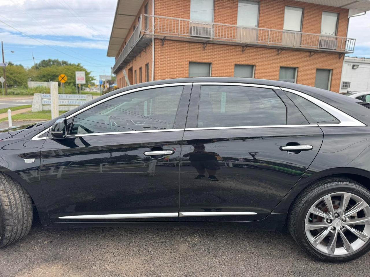 Cadillac XTS 4dr Sdn FWD 2019