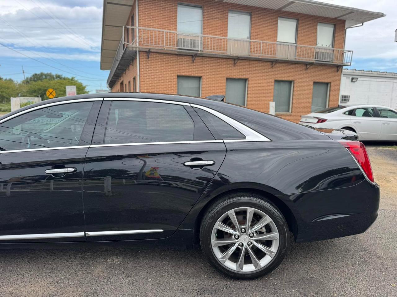 Cadillac XTS 4dr Sdn FWD 2019
