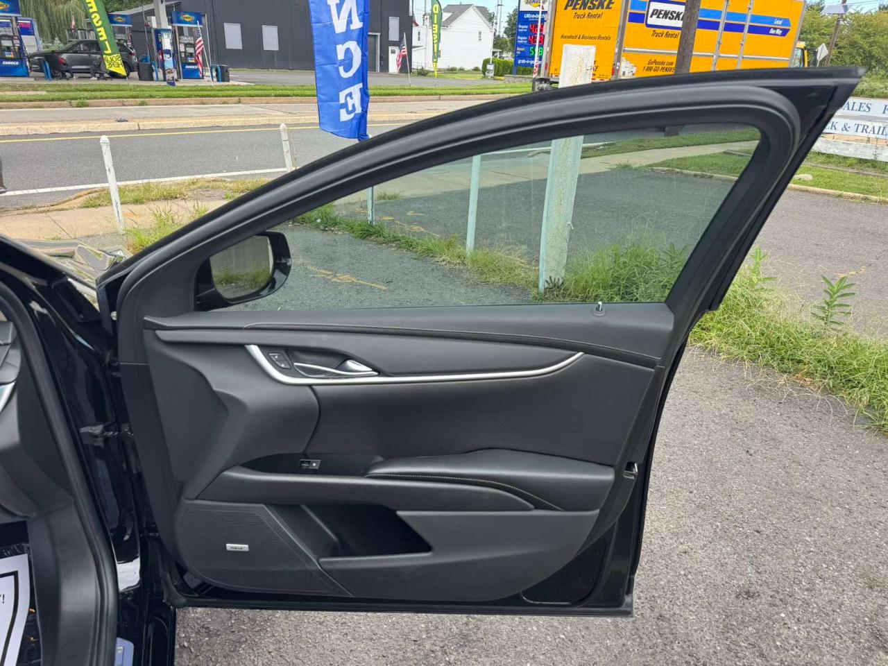 Cadillac XTS 4dr Sdn FWD 2019