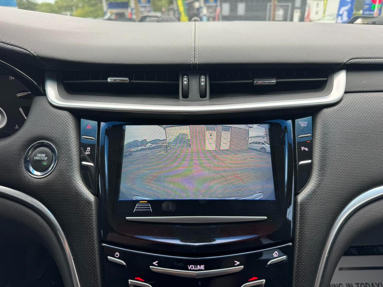 Cadillac XTS 4dr Sdn FWD 2019