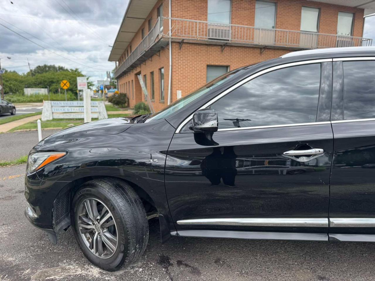 Infiniti QX60 AWD 2017