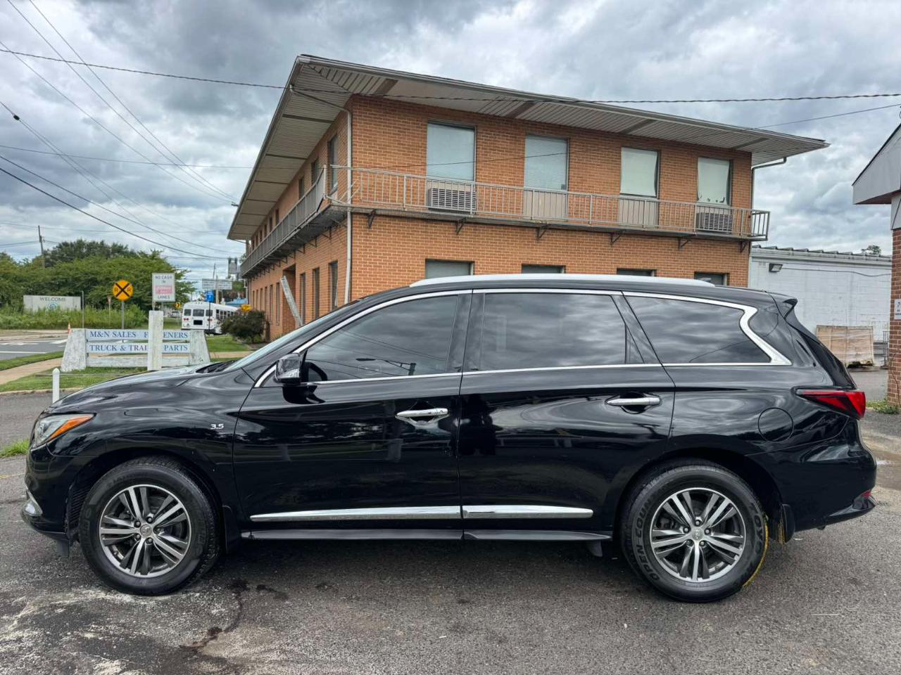 Infiniti QX60 AWD 2017