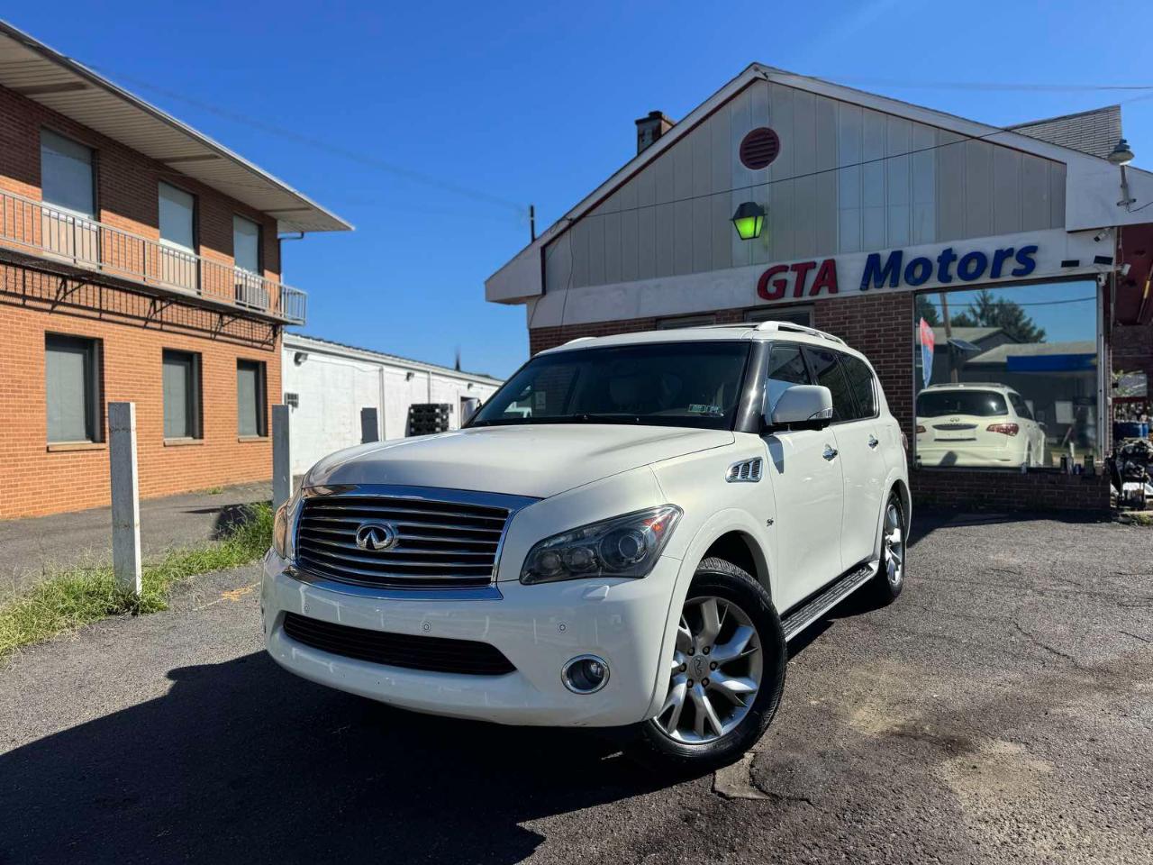 Infiniti QX80 4WD 4dr 2014