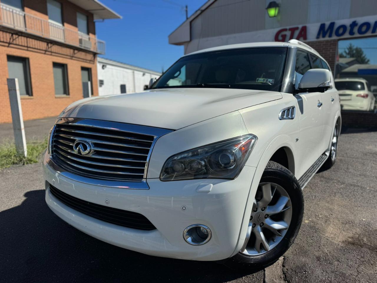 Infiniti QX80 4WD 4dr 2014