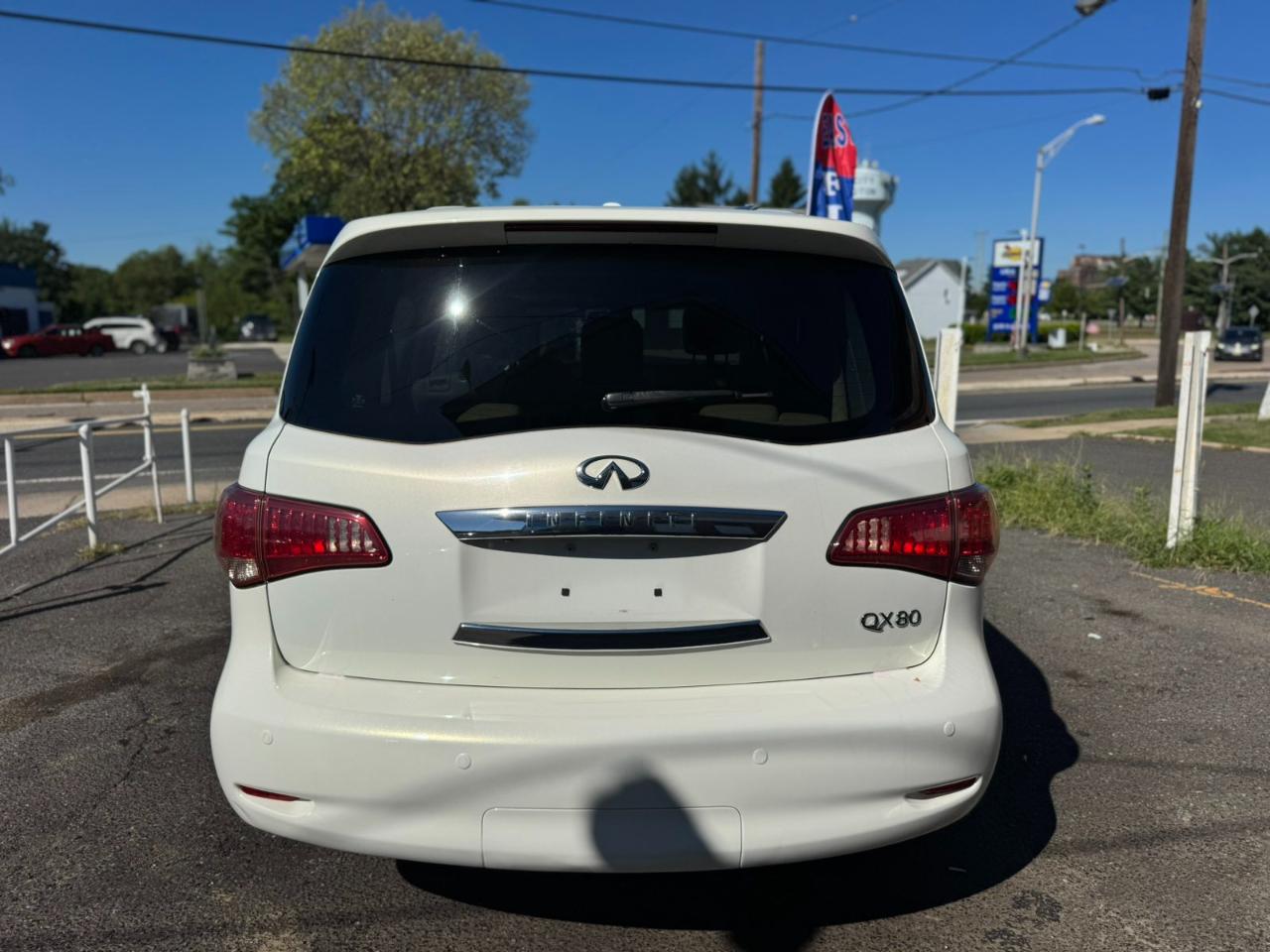Infiniti QX80 4WD 4dr 2014
