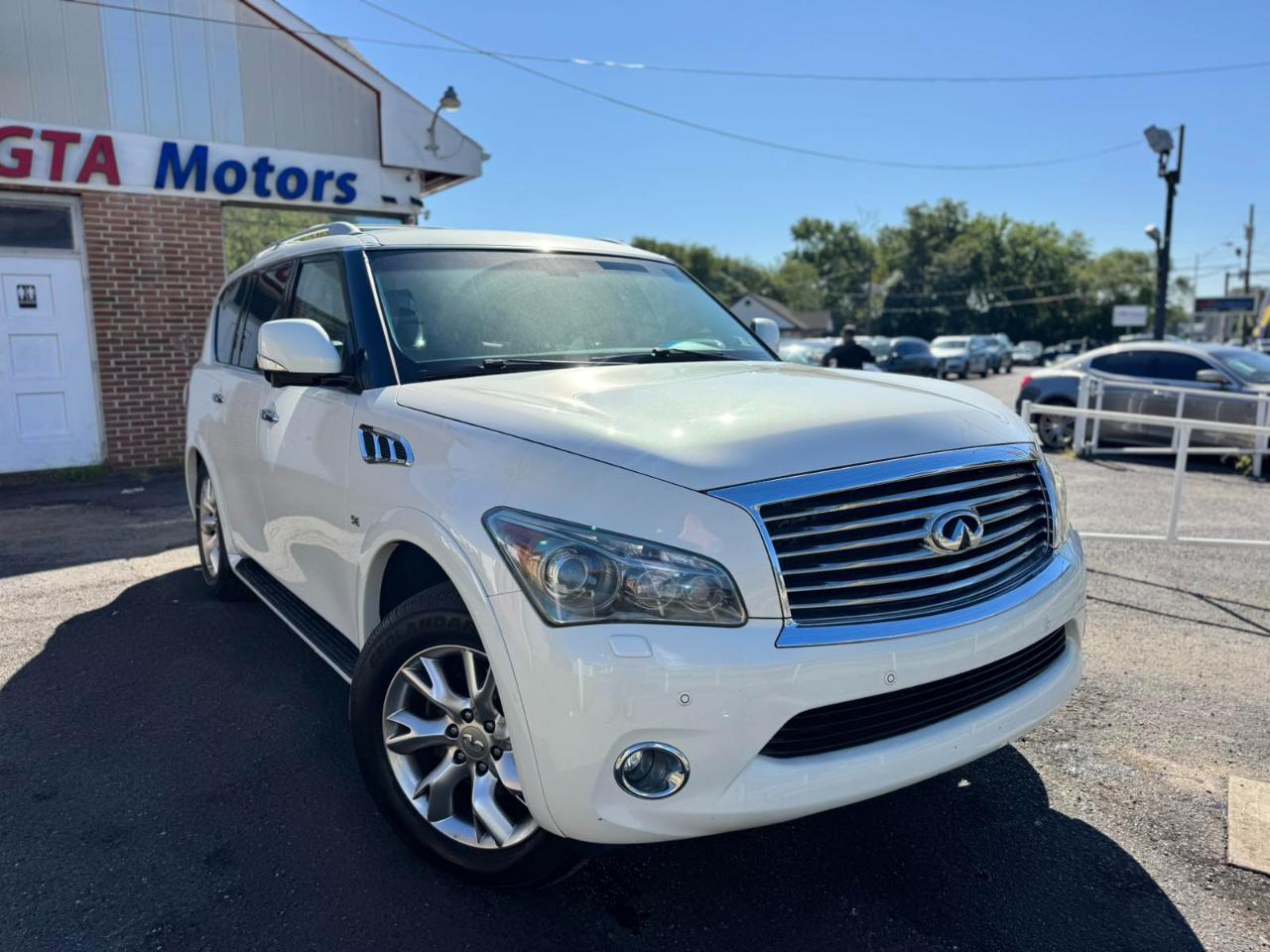 Infiniti QX80 4WD 4dr 2014