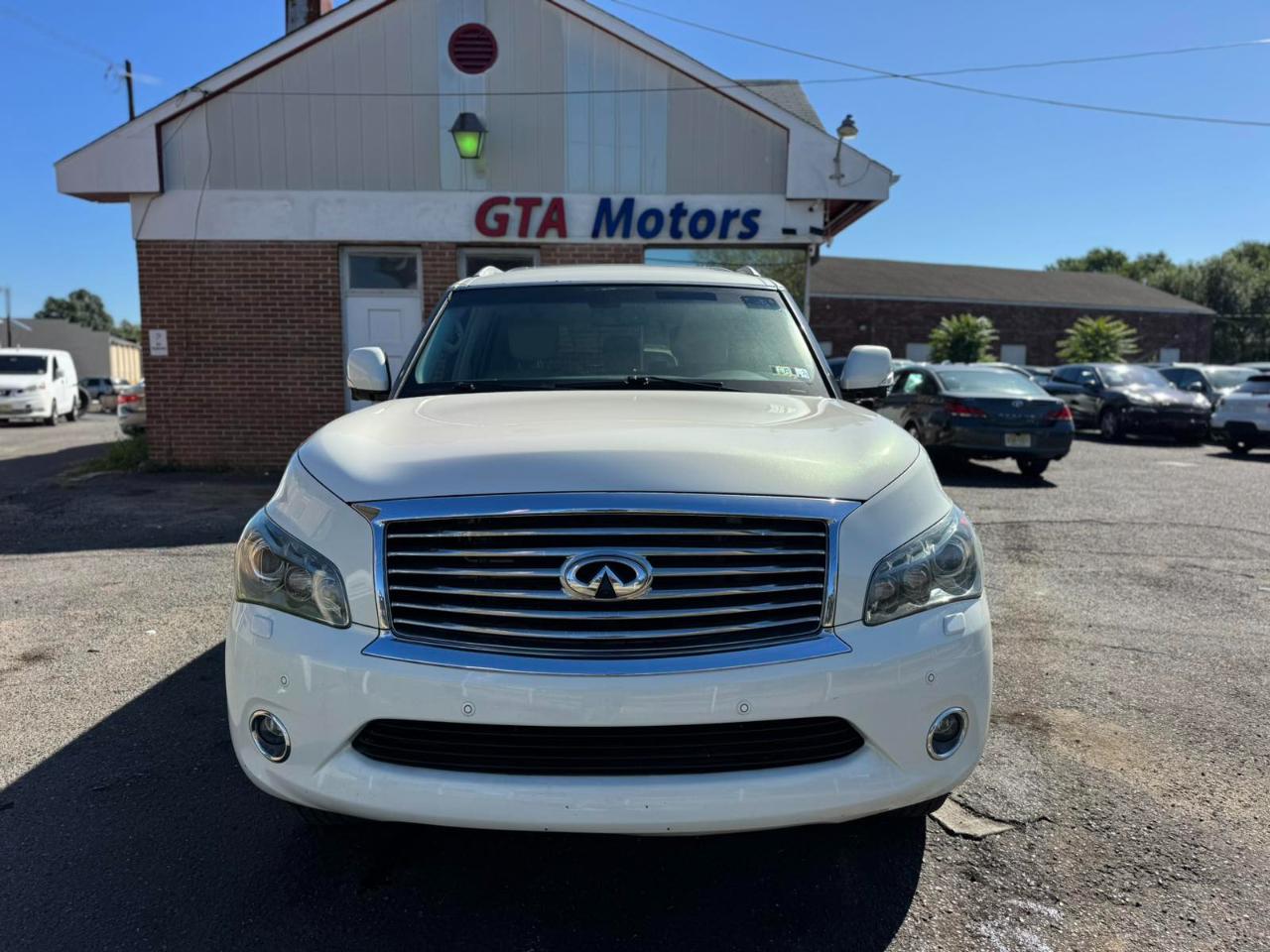 Infiniti QX80 4WD 4dr 2014