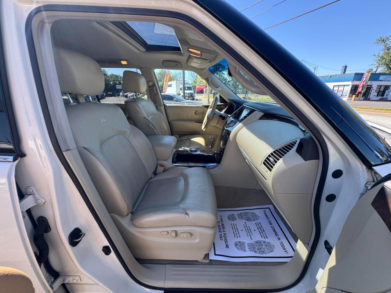 Infiniti QX80 4WD 4dr 2014