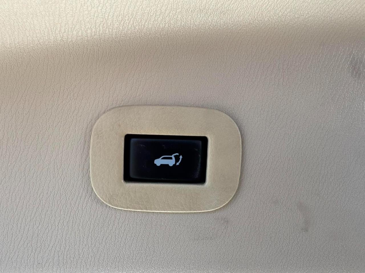 Infiniti QX80 4WD 4dr 2014