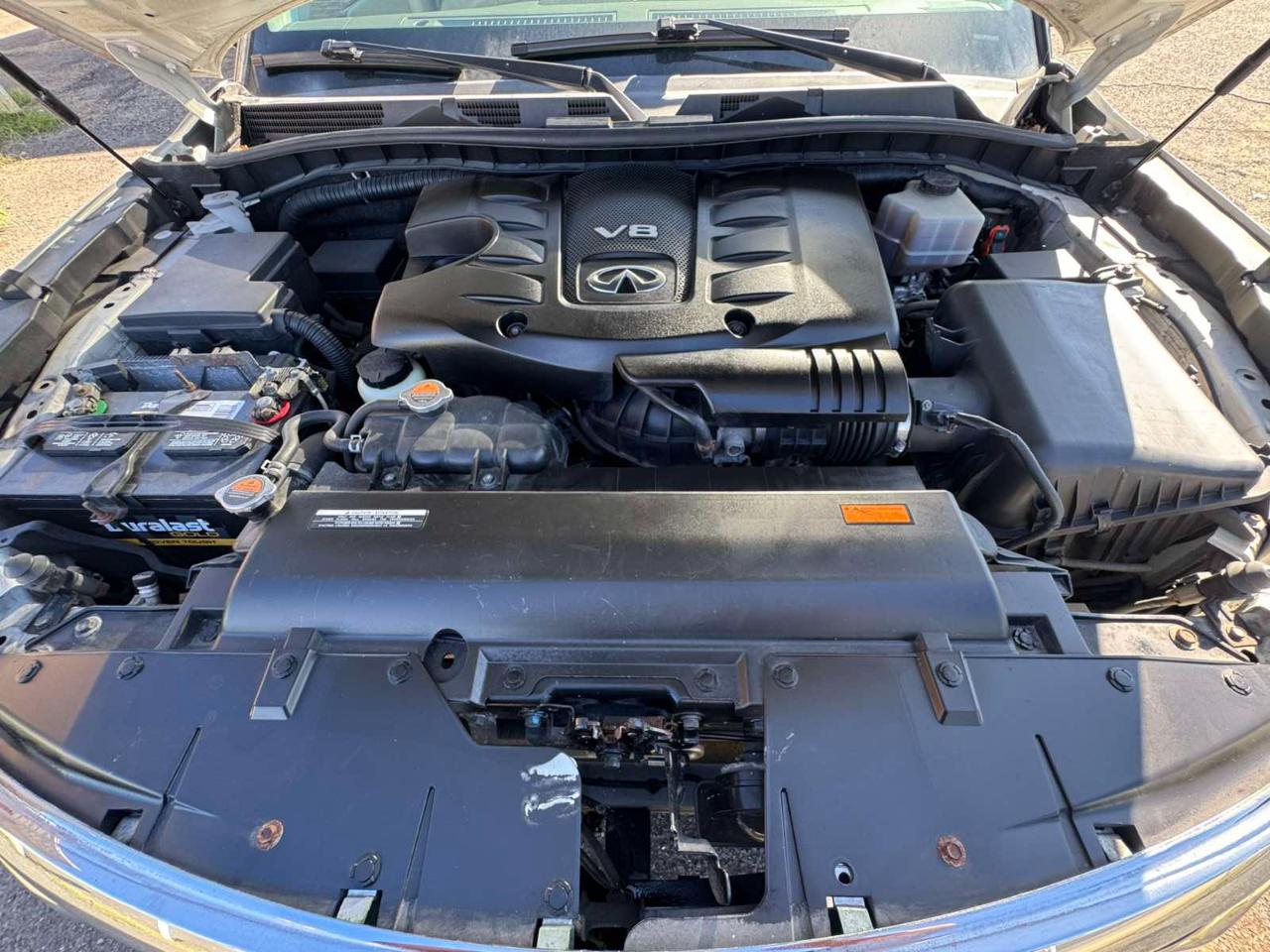 Infiniti QX80 4WD 4dr 2014