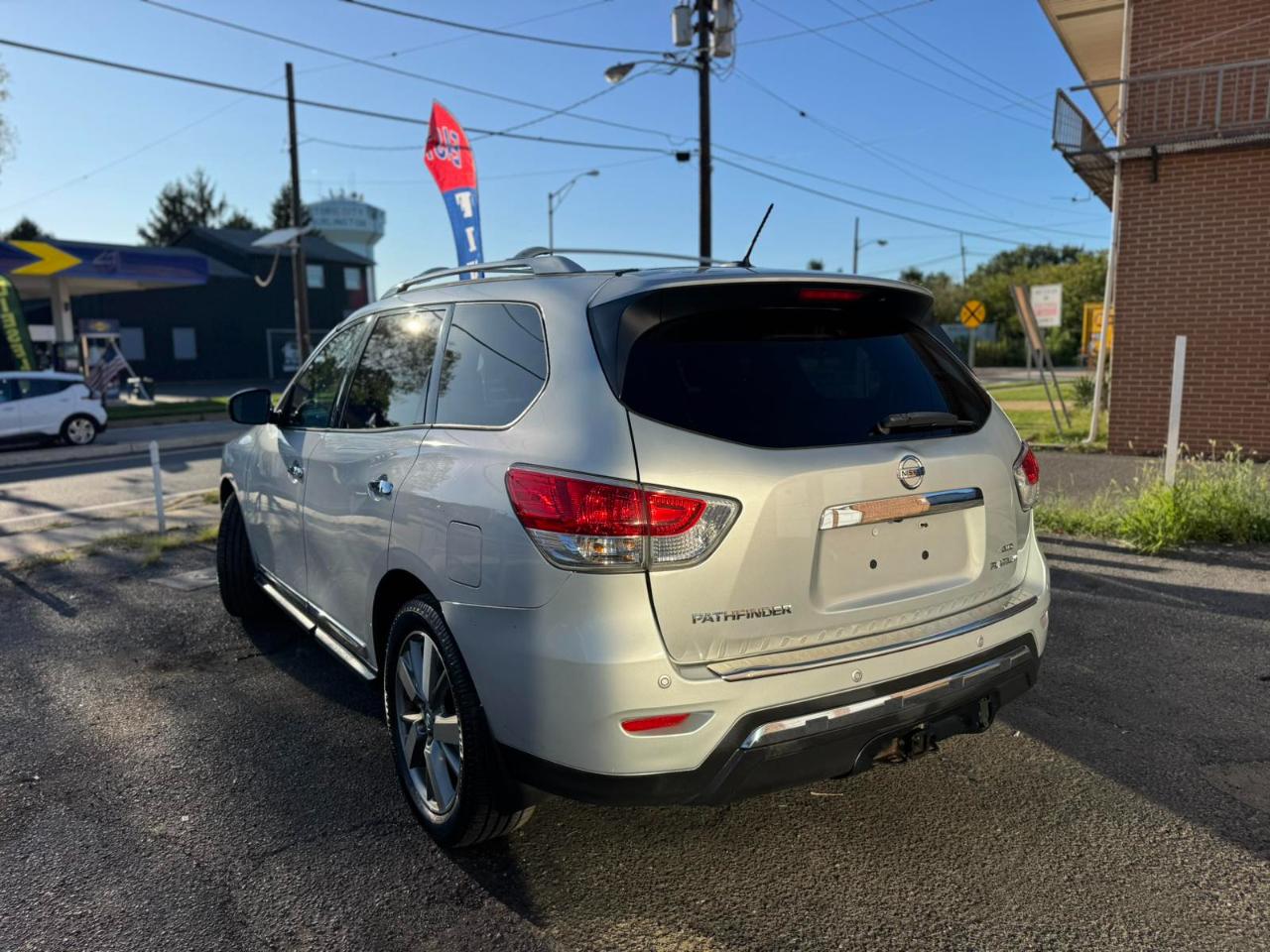 Nissan Pathfinder 4WD 4dr Platinum 2014
