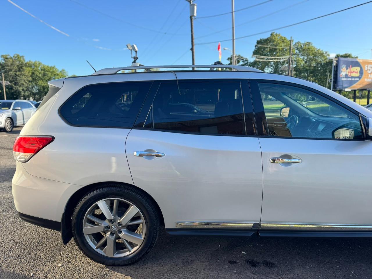 Nissan Pathfinder 4WD 4dr Platinum 2014